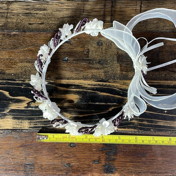 Flower girl crown halo with pretty flowers, pearls and beads - Picture 4 of 13